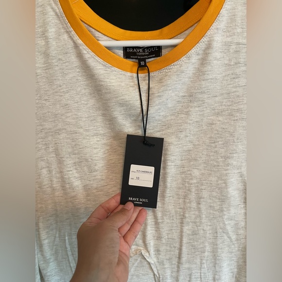 Tie front t-shirt - Picture 6 of 8